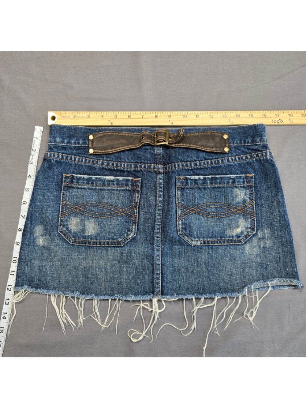 Vintage Y2K Abercrombie & Fitch Size 6 Denim Mini Skirt Distressed Faux Leather - Picture 4 of 4